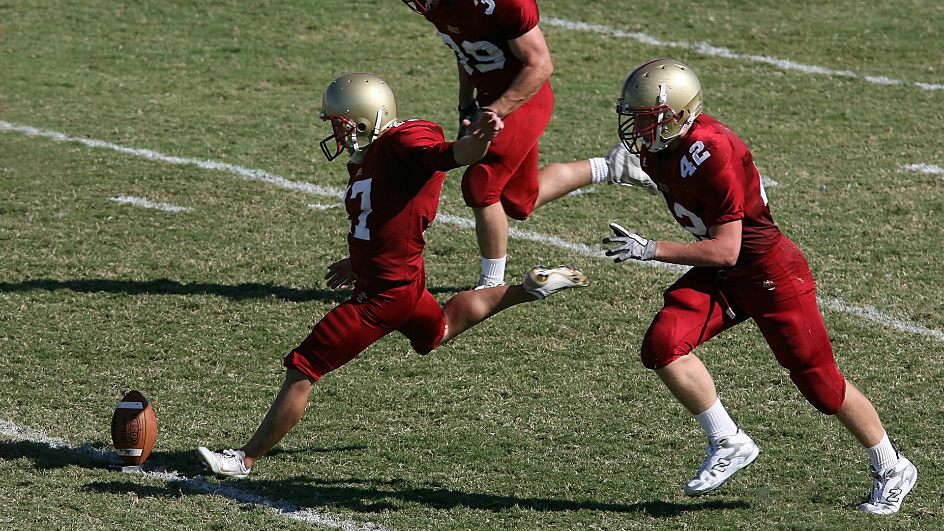 争夺晋级,谁能夺得季后赛门票?,季后赛夺冠热门